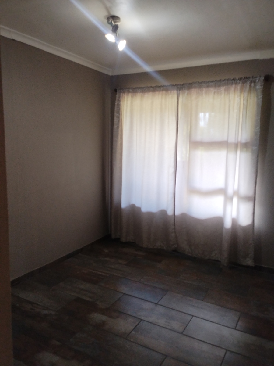 3 Bedroom Property for Sale in Heiderand Western Cape